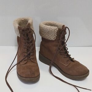 Womens' 8.5 Dunes Suede Boots